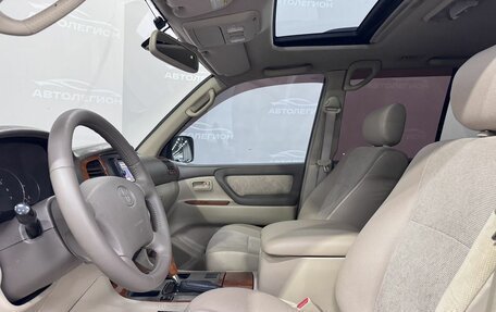 Toyota Land Cruiser 100 рестайлинг 2, 2004 год, 1 680 000 рублей, 9 фотография