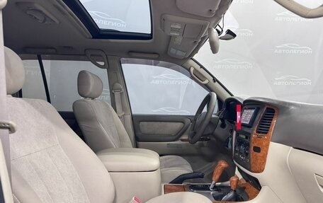 Toyota Land Cruiser 100 рестайлинг 2, 2004 год, 1 680 000 рублей, 20 фотография