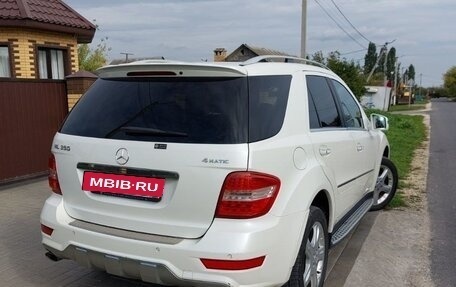 Mercedes-Benz M-Класс, 2011 год, 1 500 000 рублей, 3 фотография