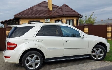 Mercedes-Benz M-Класс, 2011 год, 1 500 000 рублей, 10 фотография