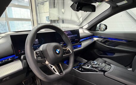 BMW 5 серия, 2025 год, 7 500 000 рублей, 6 фотография