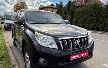 Toyota Land Cruiser Prado 150 рестайлинг 2, 2013 год, 2 600 000 рублей, 1 фотография