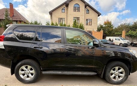 Toyota Land Cruiser Prado 150 рестайлинг 2, 2013 год, 2 600 000 рублей, 3 фотография