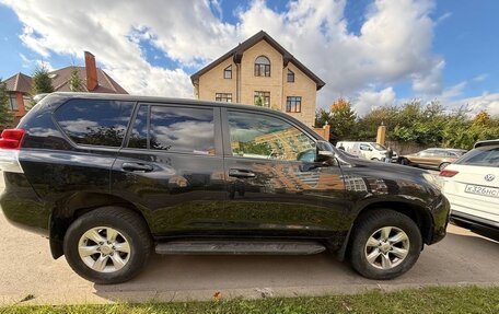 Toyota Land Cruiser Prado 150 рестайлинг 2, 2013 год, 2 600 000 рублей, 11 фотография