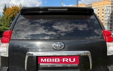 Toyota Land Cruiser Prado 150 рестайлинг 2, 2013 год, 2 600 000 рублей, 16 фотография