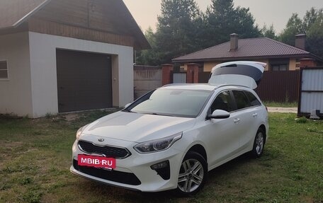 KIA cee'd III, 2019 год, 1 760 000 рублей, 10 фотография