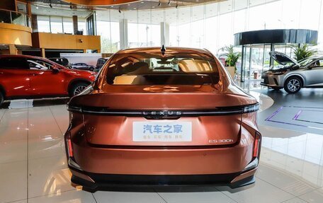 Lexus ES, 2026 год, 6 200 041 рублей, 21 фотография