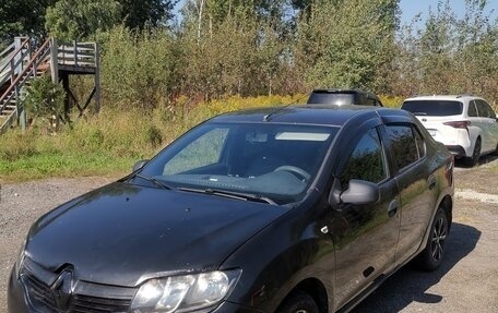 Renault Logan II, 2015 год, 560 000 рублей, 2 фотография