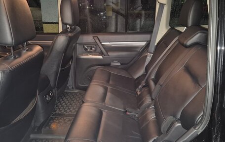 Mitsubishi Pajero IV, 2012 год, 2 050 000 рублей, 11 фотография