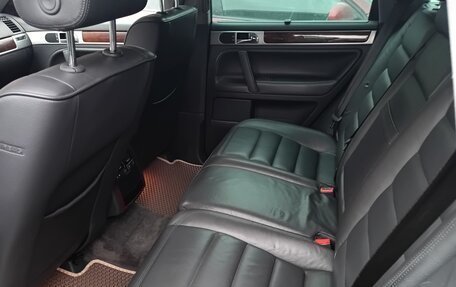 Volkswagen Touareg III, 2004 год, 850 000 рублей, 9 фотография