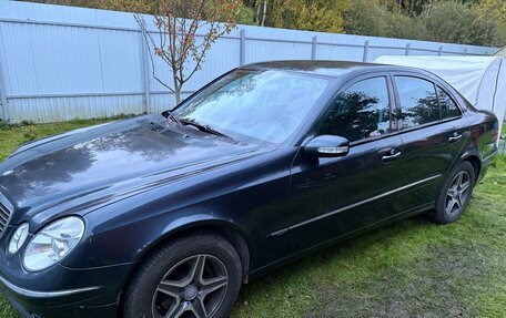 Mercedes-Benz E-Класс, 2004 год, 970 000 рублей, 2 фотография