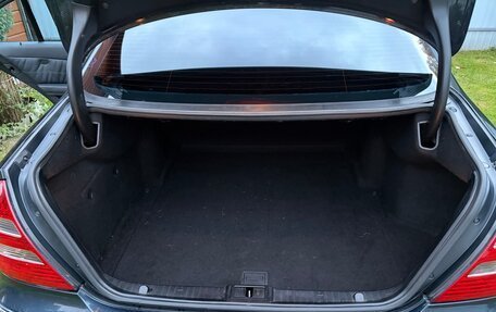 Mercedes-Benz E-Класс, 2004 год, 970 000 рублей, 10 фотография