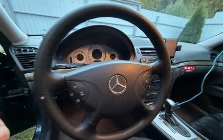 Mercedes-Benz E-Класс, 2004 год, 970 000 рублей, 8 фотография