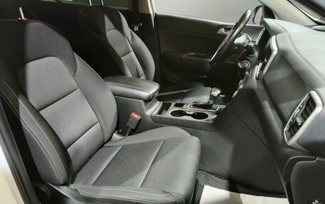 KIA Sportage IV рестайлинг, 2021 год, 2 425 000 рублей, 17 фотография