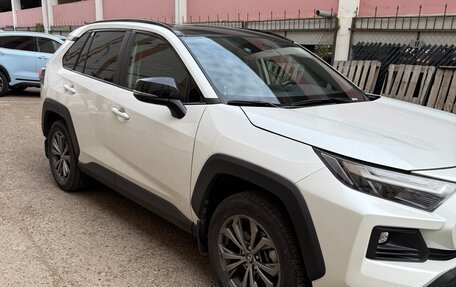 Toyota RAV4, 2024 год, 3 600 000 рублей, 3 фотография