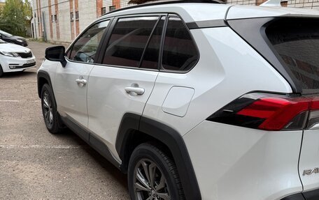 Toyota RAV4, 2024 год, 3 600 000 рублей, 5 фотография