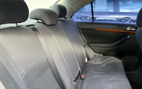 Toyota Avensis III рестайлинг, 2006 год, 501 000 рублей, 16 фотография