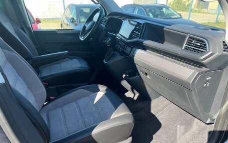 Volkswagen Multivan T6 рестайлинг, 2022 год, 5 499 966 рублей, 9 фотография