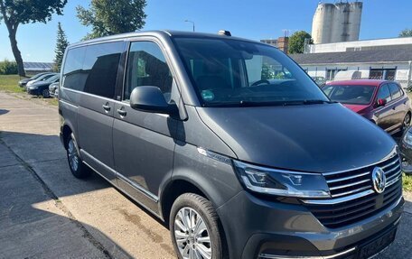 Volkswagen Multivan T6 рестайлинг, 2022 год, 5 499 966 рублей, 18 фотография