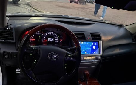 Toyota Camry, 2009 год, 850 000 рублей, 10 фотография