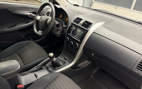 Toyota Corolla, 2011 год, 869 000 рублей, 19 фотография