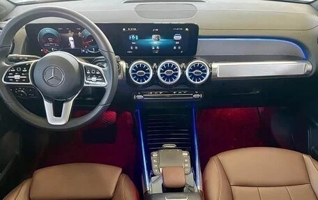 Mercedes-Benz GLB, 2022 год, 3 010 000 рублей, 7 фотография