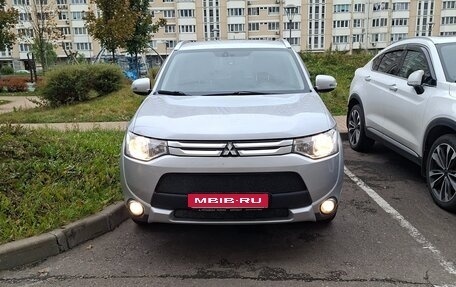 Mitsubishi Outlander III рестайлинг 3, 2014 год, 1 600 000 рублей, 1 фотография