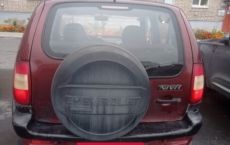 Chevrolet Niva I рестайлинг, 2004 год, 350 000 рублей, 2 фотография