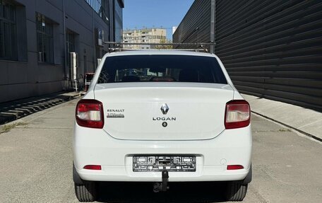 Renault Logan II, 2018 год, 350 000 рублей, 3 фотография