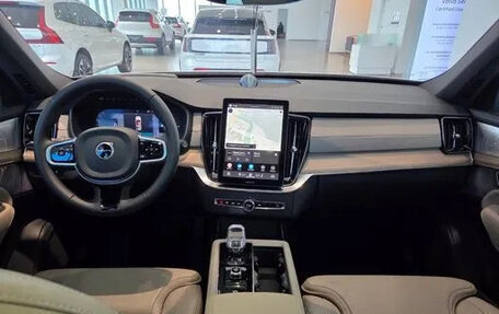 Volvo XC90 II рестайлинг, 2025 год, 9 811 468 рублей, 7 фотография