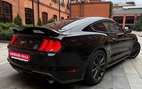 Ford Mustang VI рестайлинг, 2019 год, 3 330 000 рублей, 2 фотография