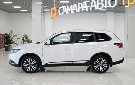 Mitsubishi Outlander III рестайлинг 3, 2020 год, 2 551 000 рублей, 8 фотография