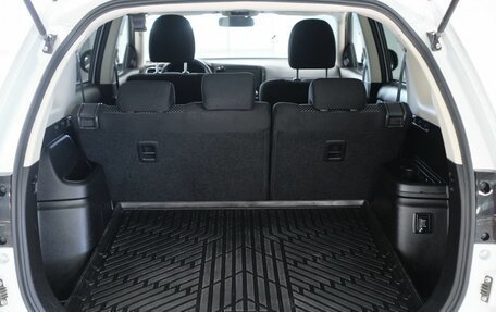 Mitsubishi Outlander III рестайлинг 3, 2020 год, 2 551 000 рублей, 11 фотография