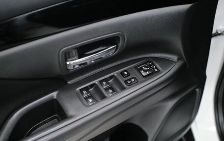 Mitsubishi Outlander III рестайлинг 3, 2020 год, 2 551 000 рублей, 24 фотография