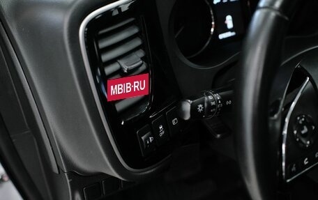 Mitsubishi Outlander III рестайлинг 3, 2020 год, 2 551 000 рублей, 23 фотография