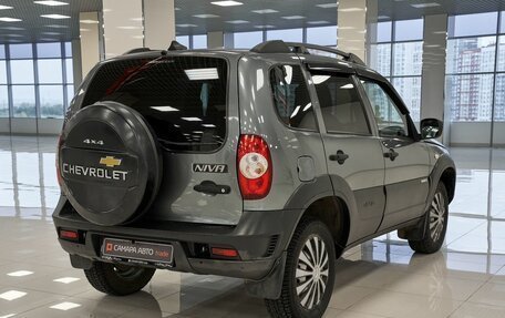 Chevrolet Niva I рестайлинг, 2018 год, 642 000 рублей, 2 фотография