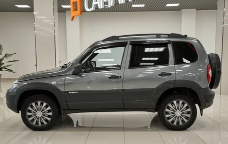 Chevrolet Niva I рестайлинг, 2018 год, 642 000 рублей, 6 фотография