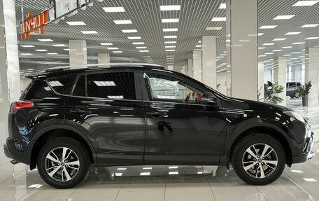 Toyota RAV4, 2018 год, 2 385 000 рублей, 5 фотография