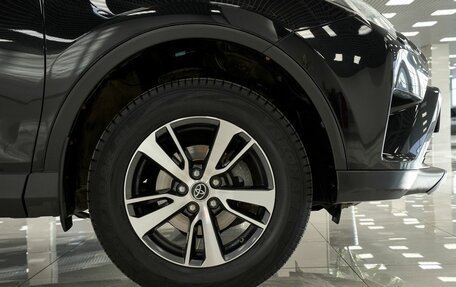 Toyota RAV4, 2018 год, 2 385 000 рублей, 21 фотография