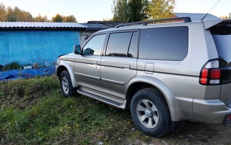 Mitsubishi Pajero Sport II рестайлинг, 2006 год, 1 350 000 рублей, 3 фотография