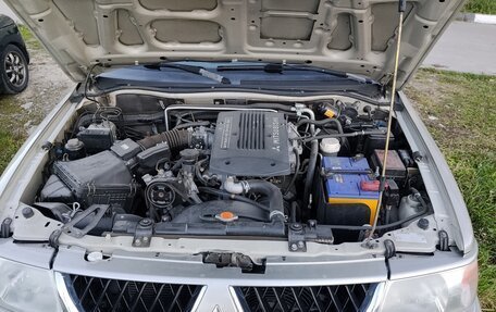 Mitsubishi Pajero Sport II рестайлинг, 2006 год, 1 350 000 рублей, 11 фотография