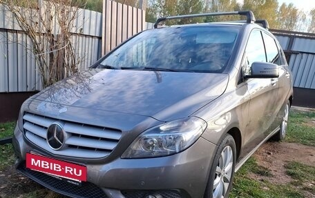 Mercedes-Benz B-Класс, 2012 год, 1 200 000 рублей, 29 фотография