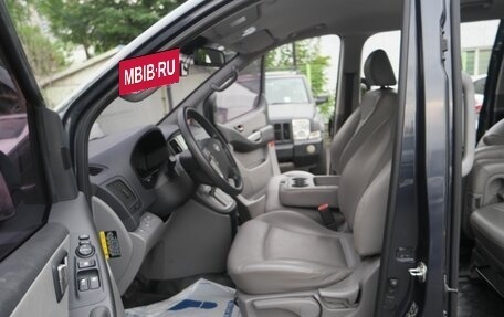 Hyundai Grand Starex Grand Starex I рестайлинг 2, 2017 год, 1 950 000 рублей, 13 фотография