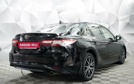 Toyota Camry, 2021 год, 2 850 000 рублей, 3 фотография