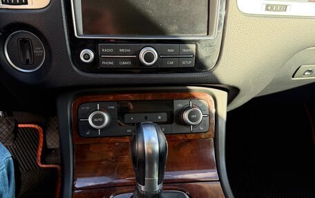 Volkswagen Touareg III, 2015 год, 2 750 000 рублей, 3 фотография