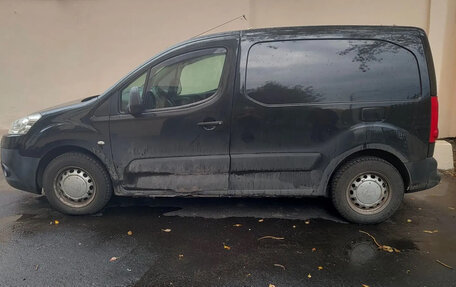 Peugeot Partner II рестайлинг 2, 2011 год, 450 000 рублей, 5 фотография