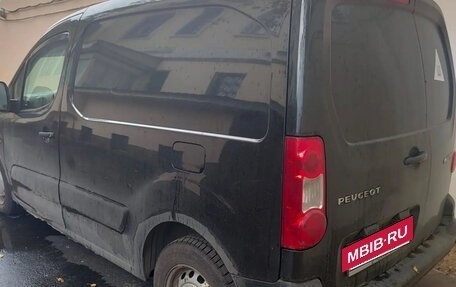 Peugeot Partner II рестайлинг 2, 2011 год, 450 000 рублей, 4 фотография