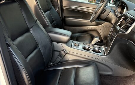 Jeep Grand Cherokee, 2018 год, 3 150 000 рублей, 11 фотография