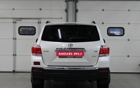Toyota Highlander III, 2012 год, 1 957 000 рублей, 6 фотография