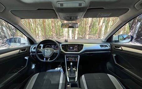 Volkswagen T-Roc I, 2022 год, 1 285 000 рублей, 8 фотография